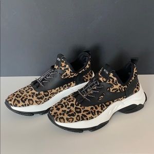 Steve Madden Myles Sneaker